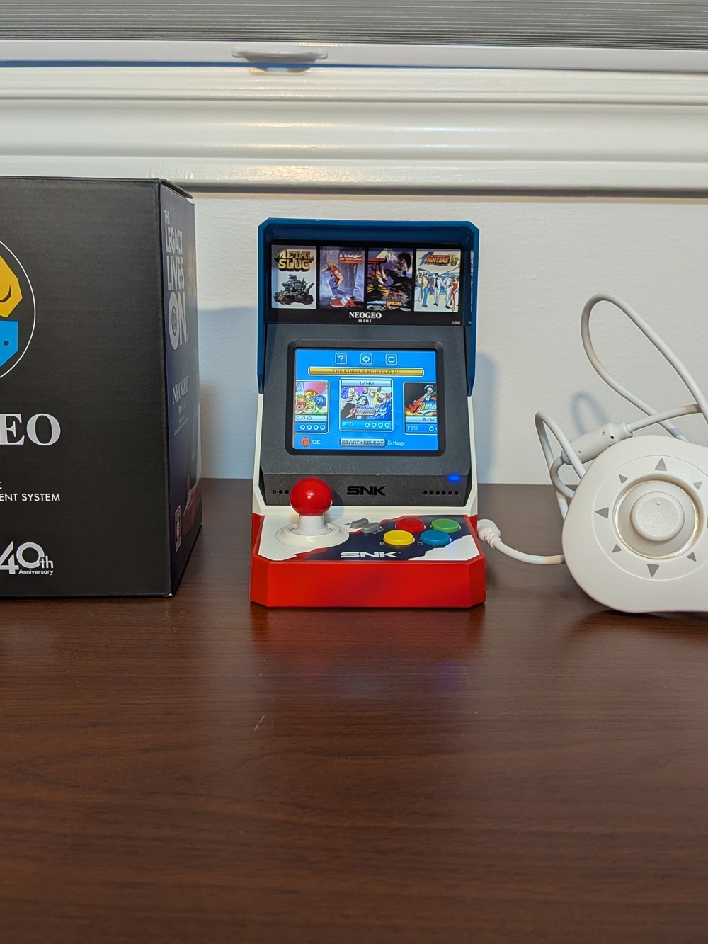 Neo Geo Mini Arcade Console - Red, Blue & White - Picture 1 of 3